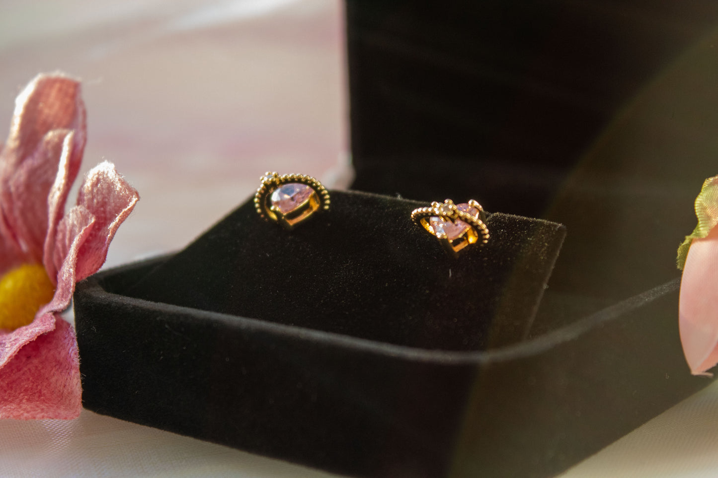 18k gold plated pink heart studs